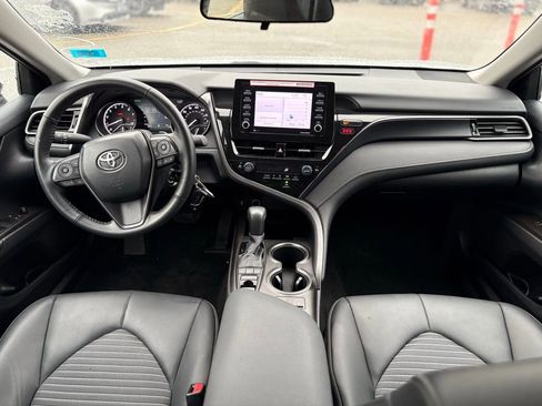 Used 2024 Toyota Camry SE image 26