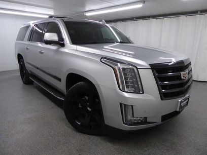 Used 2016 Cadillac Escalade ESV Luxury