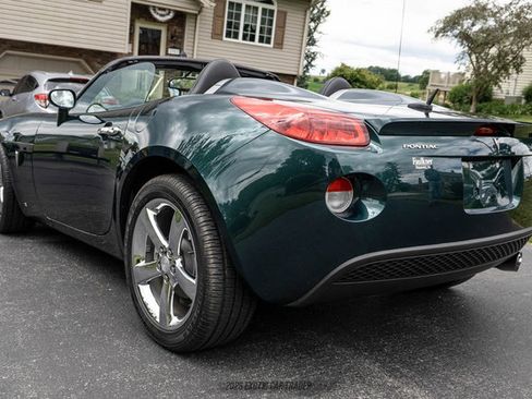 Used 2007 Pontiac Solstice Convertible w/ Premium Package RWD image 6