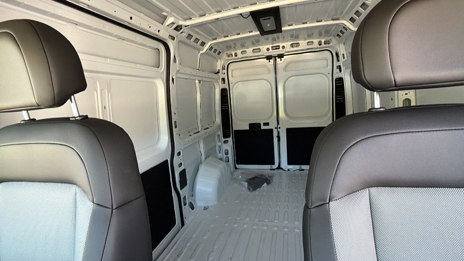 New 2026 RAM ProMaster 1500 w/ Convenience Group FWD image 19