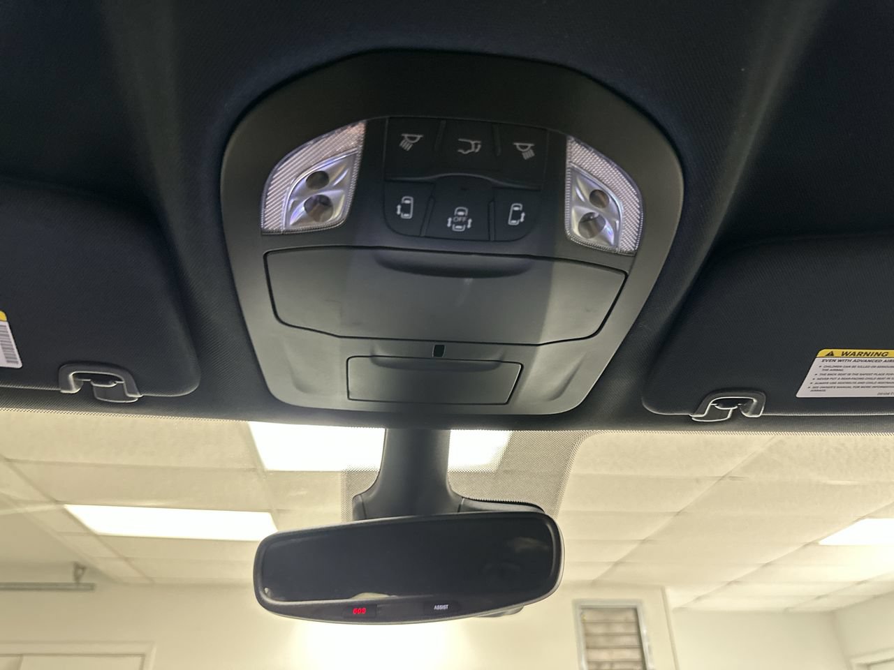 Used 2026 Chrysler Pacifica Select AWD/4WD image 49