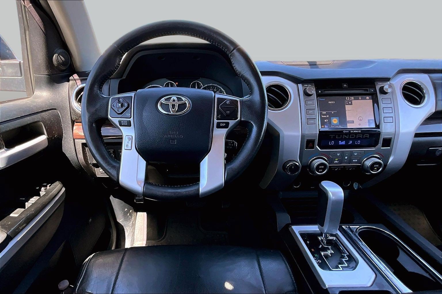 Used 2016 Toyota Tundra Limited w/ Limited Premium Package AWD/4WD image 5