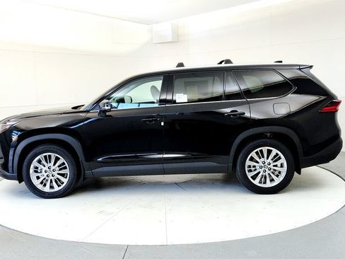 New 2026 Toyota Grand Highlander AWD image 3
