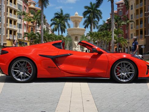 Used 2024 Chevrolet Corvette Z06 w/ Stealth Interior Trim Package RWD image 28