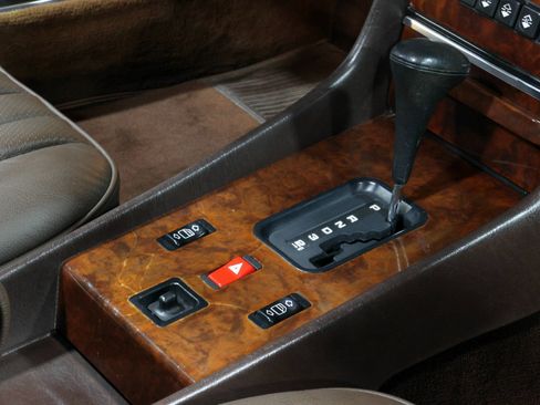 Used 1987 Mercedes-Benz 560 SL image 92