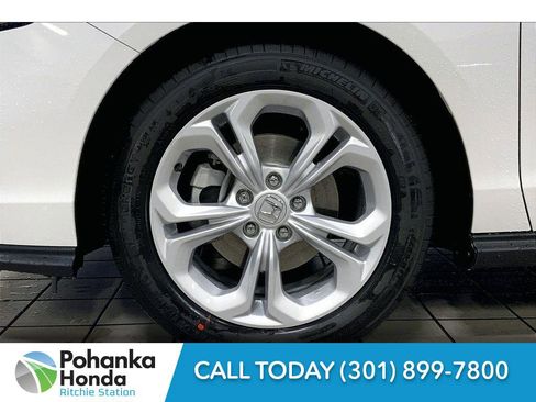 Used 2025 Honda Accord LX image 15