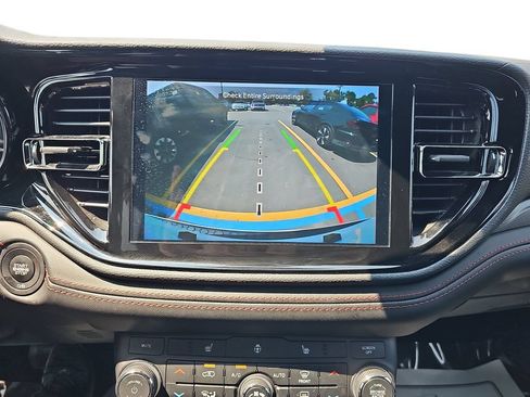 Used 2025 Dodge Durango GT RWD image 23