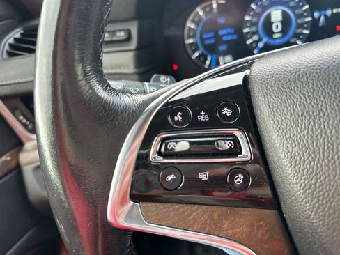 Used 2019 Cadillac Escalade Luxury image 36