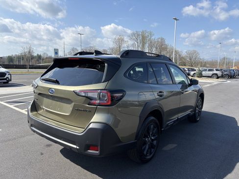 Used 2025 Subaru Outback Onyx Edition image 9