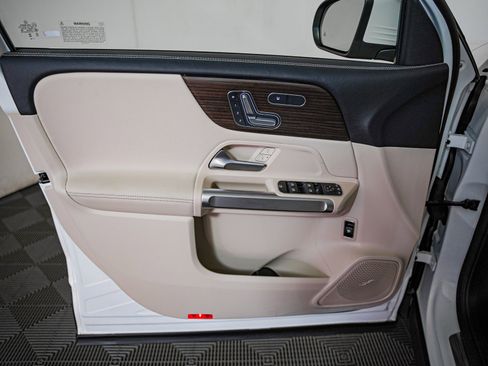Certified 2026 Mercedes-Benz GLB 250 image 24