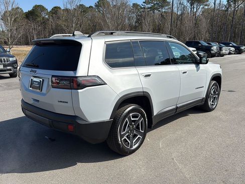 New 2026 Jeep Cherokee Laredo AWD/4WD image 7