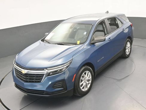 Used 2024 Chevrolet Equinox LS FWD image 40