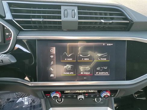 Used 2021 Audi Q3 2.0T Premium Plus image 18