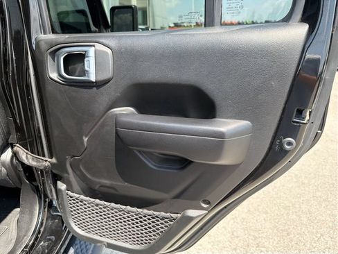 Used 2021 Jeep Gladiator Sport AWD/4WD image 33