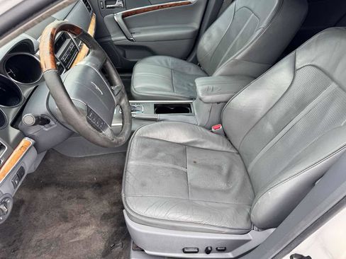Used 2010 Lincoln MKZ FWD image 34