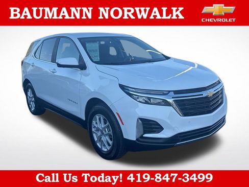 Used 2023 Chevrolet Equinox LT FWD image 3