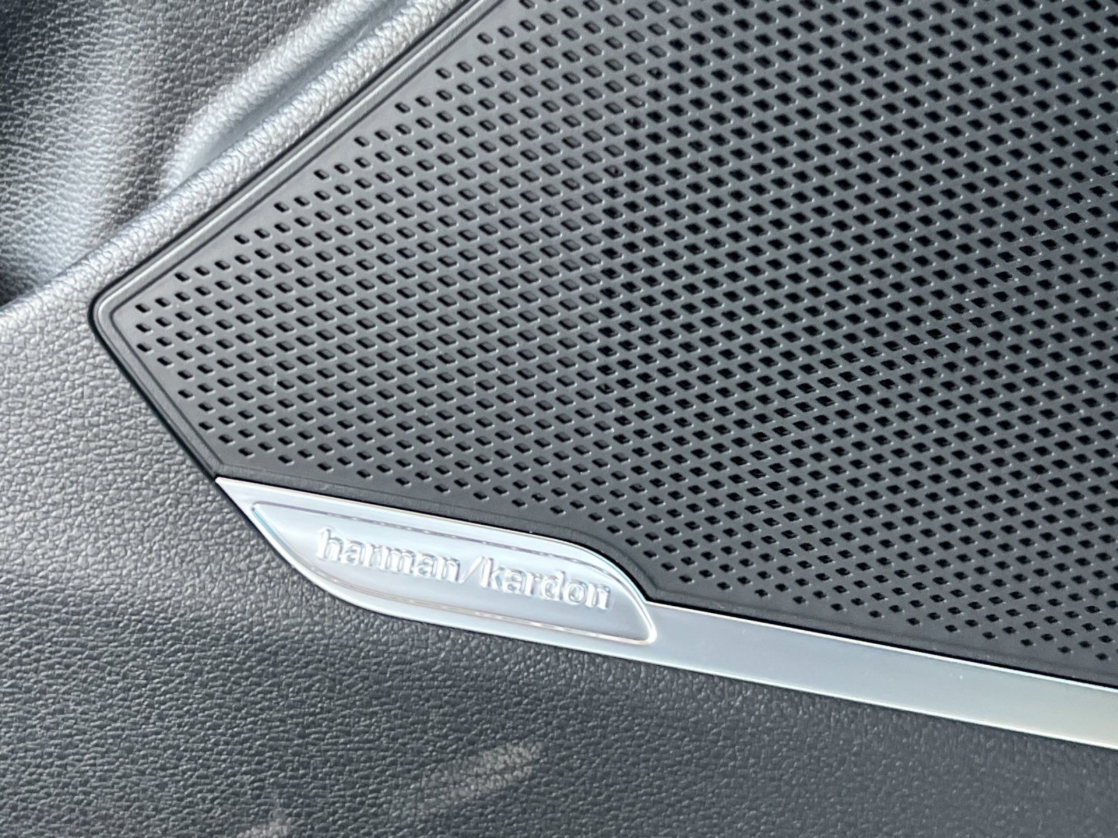 New 2026 Kia Sportage SX FWD image 20