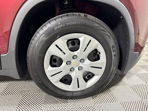 Used 2017 Chevrolet Trax LS FWD image 12