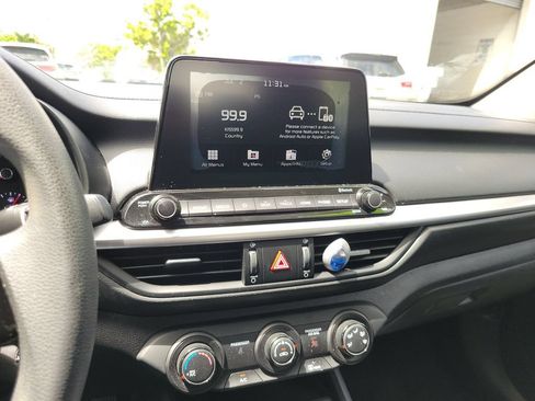 Used 2021 Kia Forte LXS FWD image 22