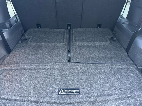 Used 2019 Volkswagen Tiguan SEL Premium R-Line image 16