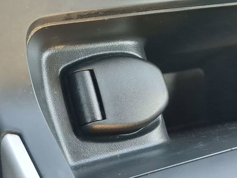 Certified 2019 Nissan Sentra SV image 21