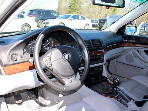 Used 2000 BMW 540i Sedan image 15