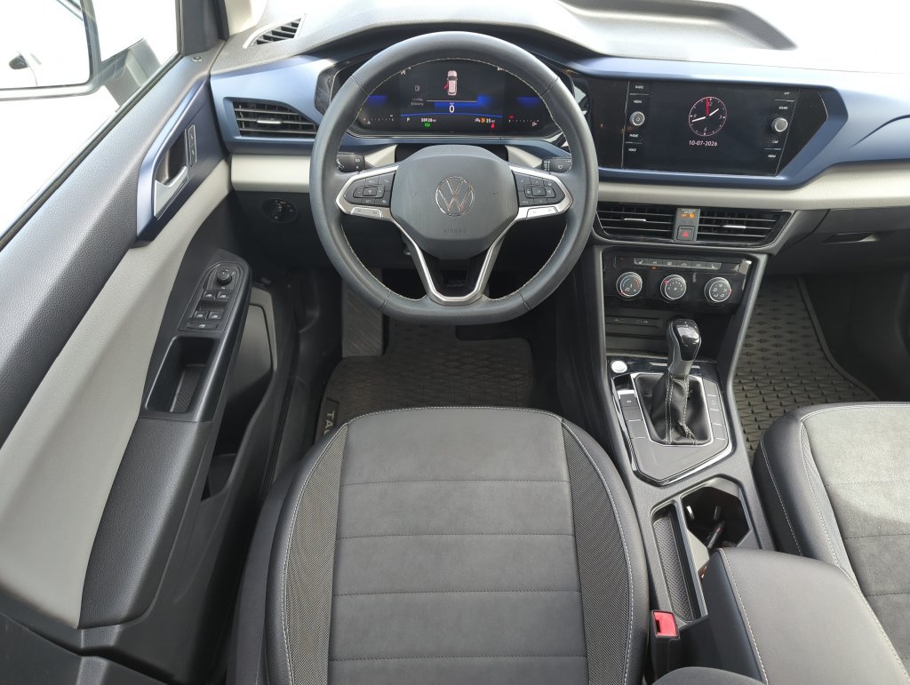 Used 2023 Volkswagen Taos SE FWD image 14