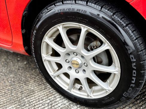 Used 2012 Toyota Prius C Two image 17