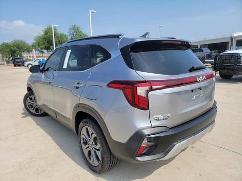 Used 2024 Kia Seltos S AWD/4WD image 5