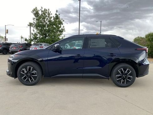 New 2026 Subaru Solterra AWD/4WD image 2