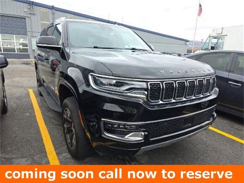 Used 2024 Jeep Wagoneer L Series III w/ Flexible Seating Group image 1
