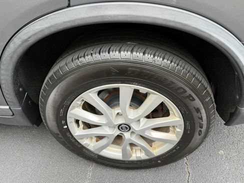 Used 2018 Nissan Rogue SV AWD/4WD image 33