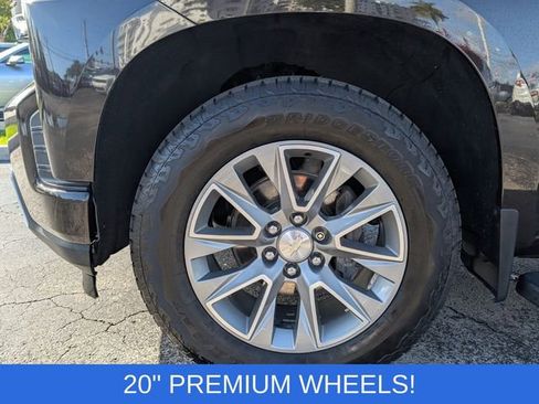 Used 2019 Chevrolet Silverado 1500 High Country w/ Technology Package AWD/4WD image 6