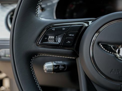 New 2025 Bentley Flying Spur Plug-In Hybrid AWD/4WD image 24