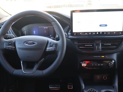 Used 2024 Ford Escape ST-Line w/ Tech Pack #1 image 13