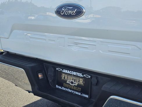 Used 2018 Ford F150 XLT w/ Trailer Tow Package AWD/4WD image 14