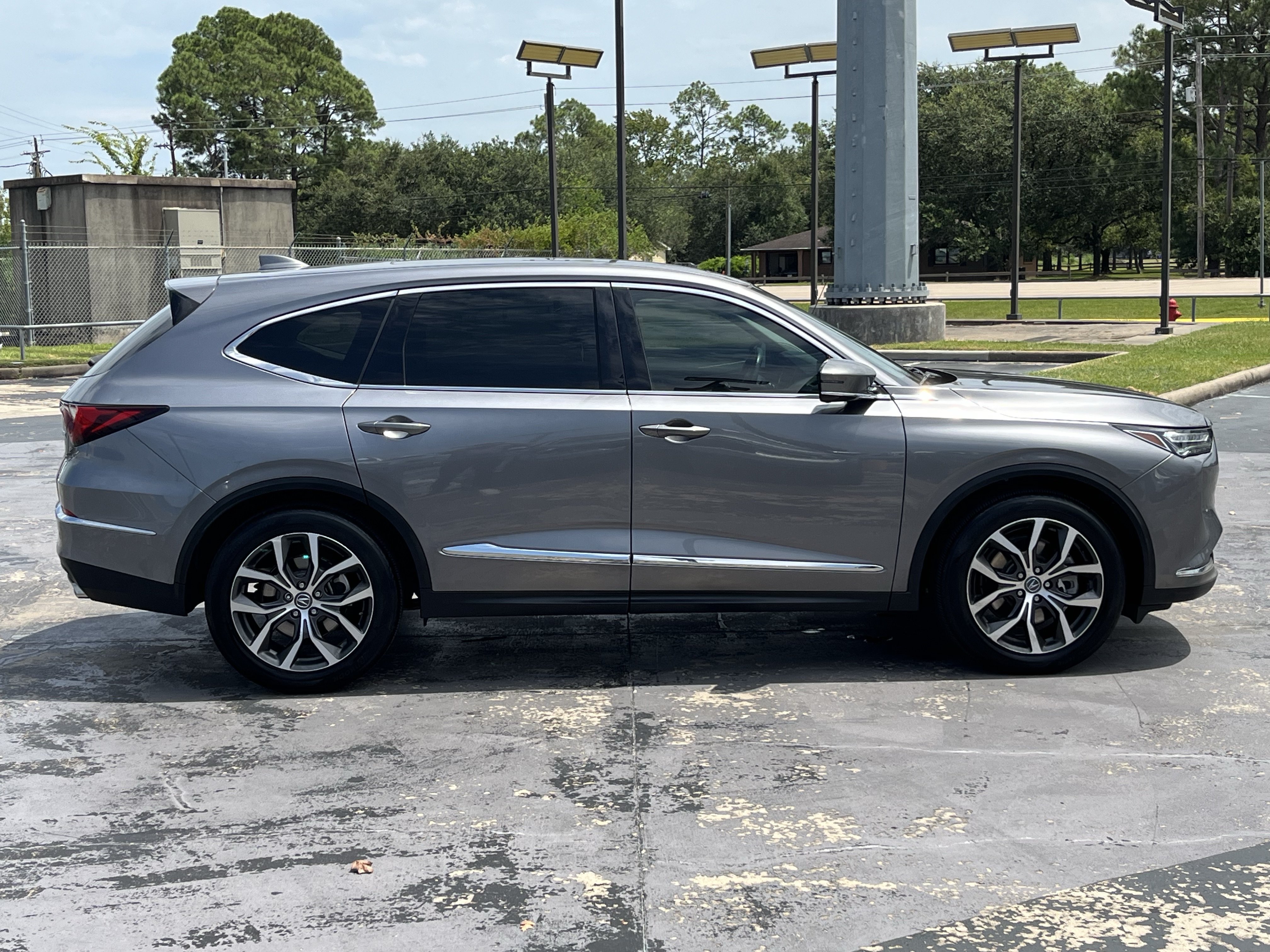 Used 2022 Acura MDX w/ Technology Package FWD image 13