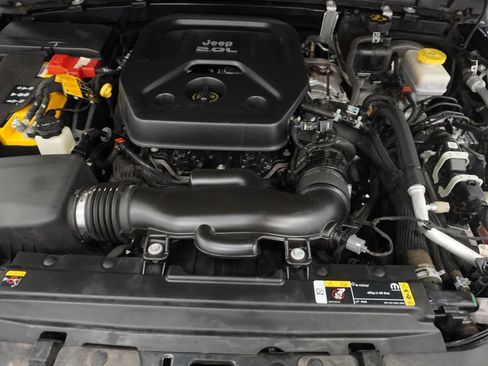 Certified 2023 Jeep Wrangler Unlimited Rubicon w/ LED Lighting Group image 52