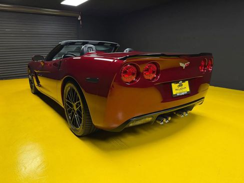 Used 2006 Chevrolet Corvette Convertible w/ Preferred Equipment Group RWD image 4