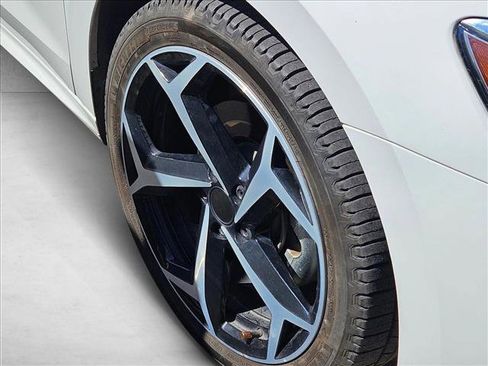 Used 2021 Volkswagen Passat 2.0T R-Line image 6