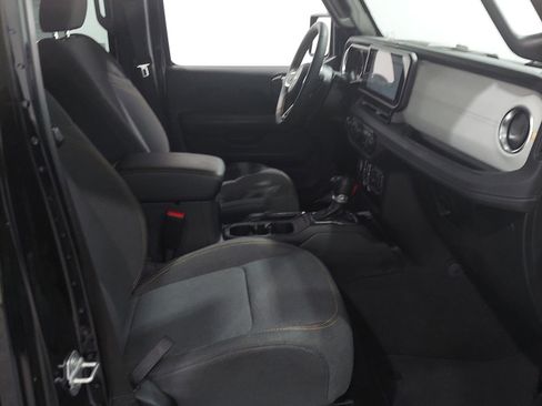 Used 2024 Jeep Wrangler Unlimited Sahara AWD/4WD image 18