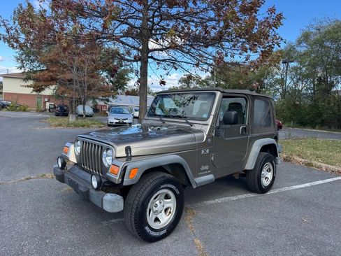 Used 2004 Jeep Wrangler X w/ Full Face Tire & Wheel Group image 2