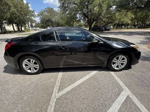 Used 2011 Nissan Altima 2.5 S w/ 2.5S Premium Pkg image 6