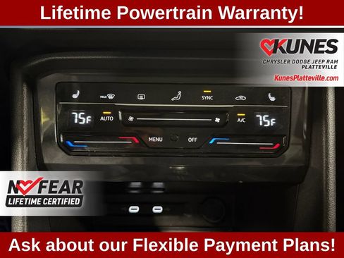 Used 2024 Volkswagen Tiguan SE FWD image 23