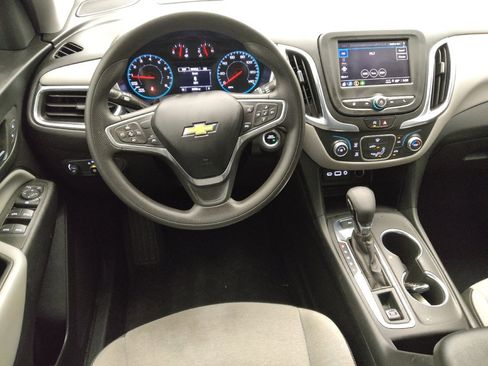 Used 2022 Chevrolet Equinox LS AWD/4WD image 22