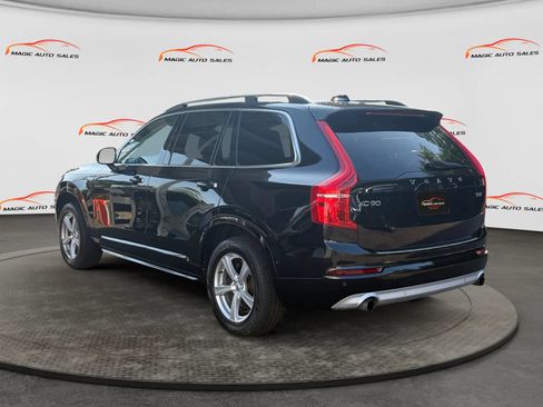 Used 2018 Volvo XC90 T5 Momentum w/ Convenience Package AWD/4WD image 8