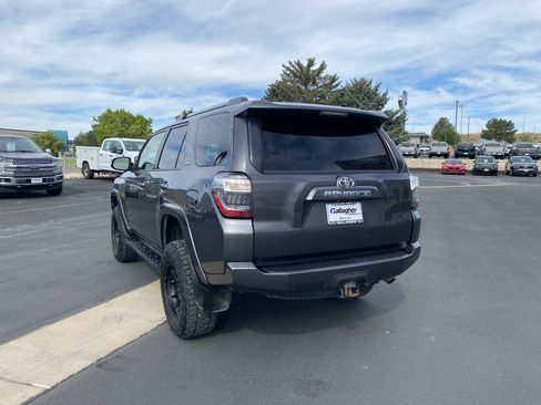 Used 2020 Toyota 4Runner SR5 Premium AWD/4WD image 24