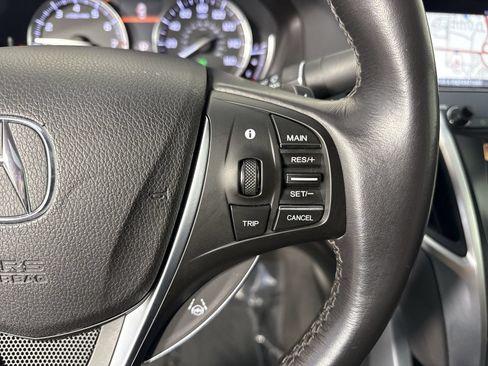 Used 2016 Acura TLX w/ Technology Package FWD image 13