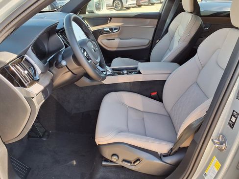New 2026 Volvo XC90 B6 Plus w/ Protection Package Premier image 13