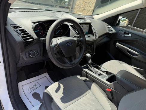 Used 2017 Ford Escape SE w/ Equipment Group 201A AWD/4WD image 23